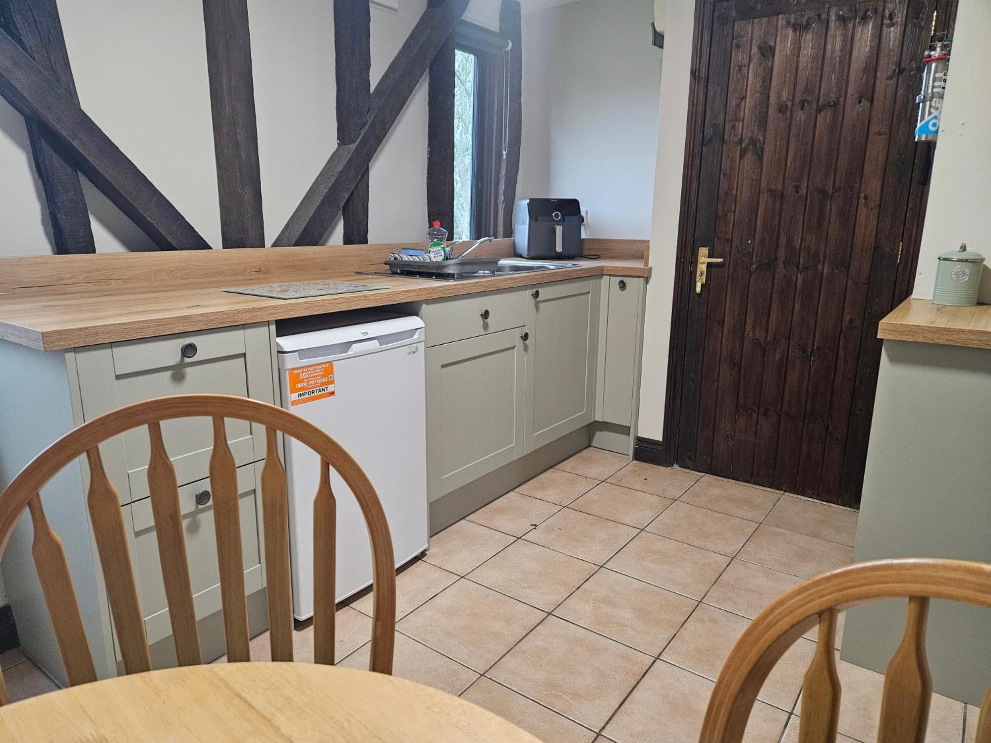 The Swan Inn Hilborough ภายนอก รูปภาพ