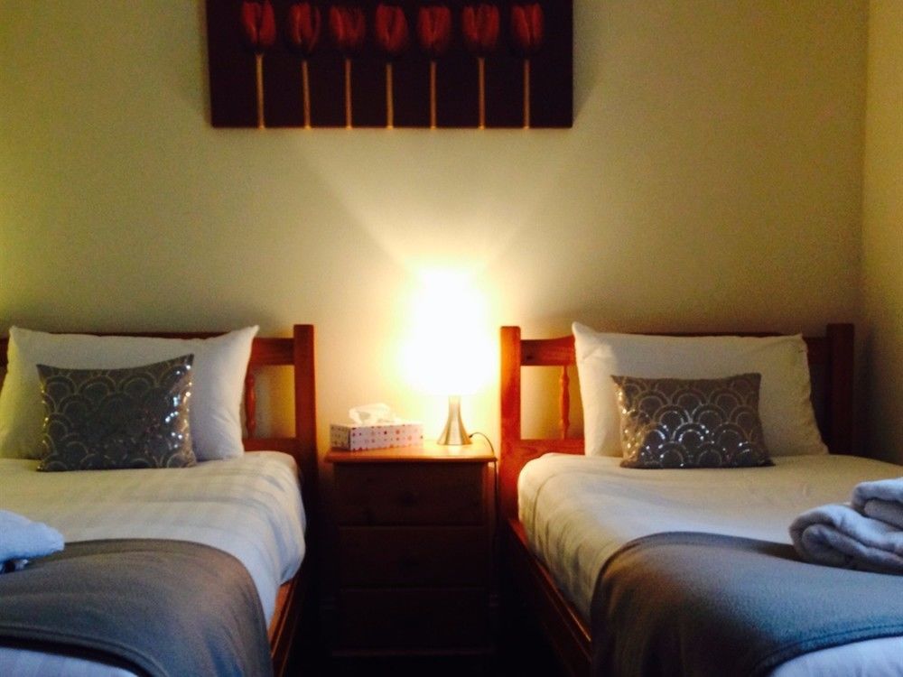 The Swan Inn Hilborough ภายนอก รูปภาพ