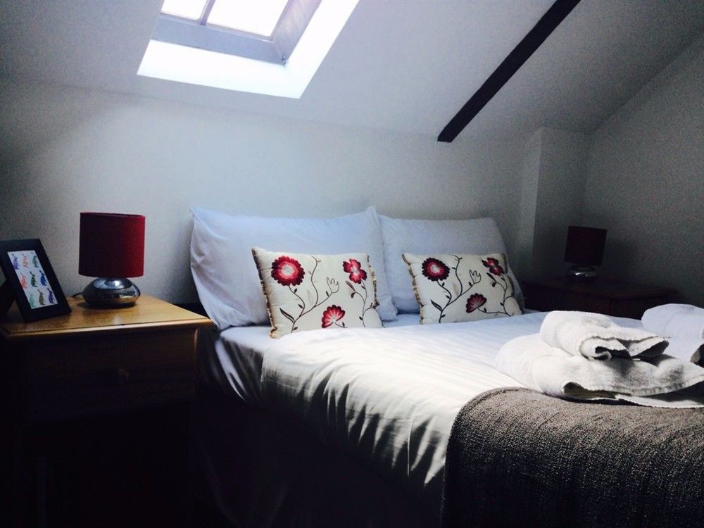 The Swan Inn Hilborough ภายนอก รูปภาพ