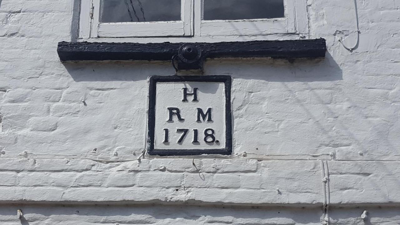The Swan Inn Hilborough ภายนอก รูปภาพ